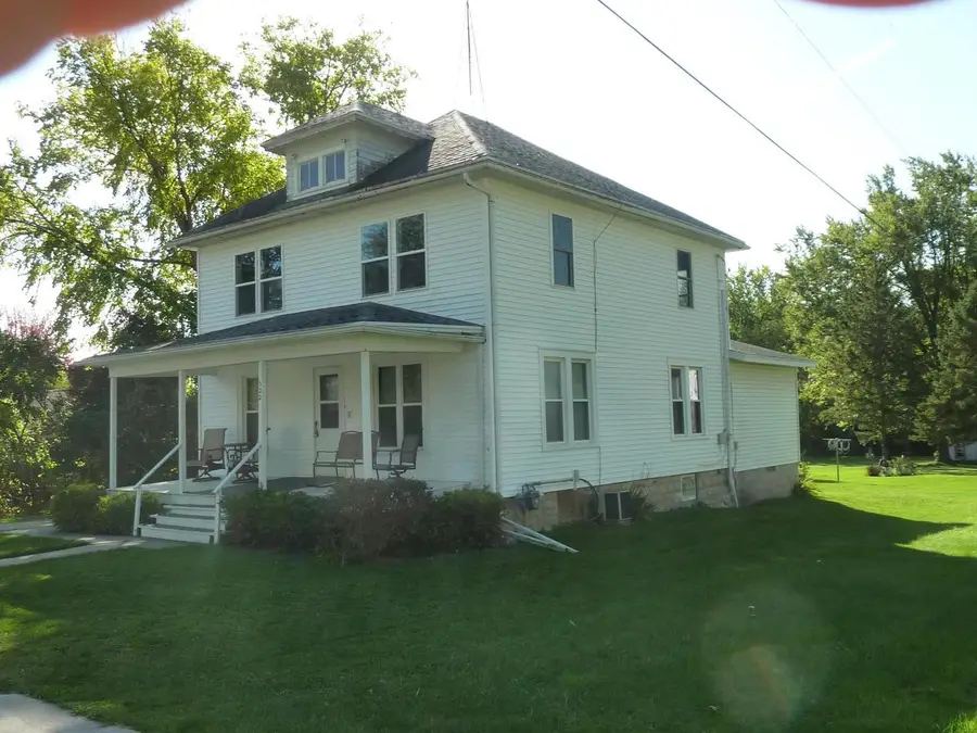 522 E Washington Street, Brandon, WI 53919 - Image #2
