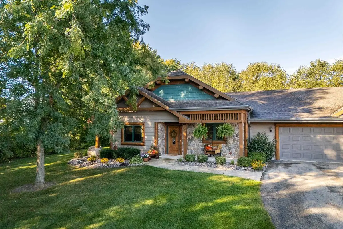 120 Waverly Drive, Cambridge, WI 53523 - Image #1