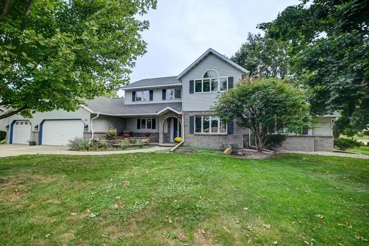 701 Holy Cross Way, Madison, WI 53704 - Image #1