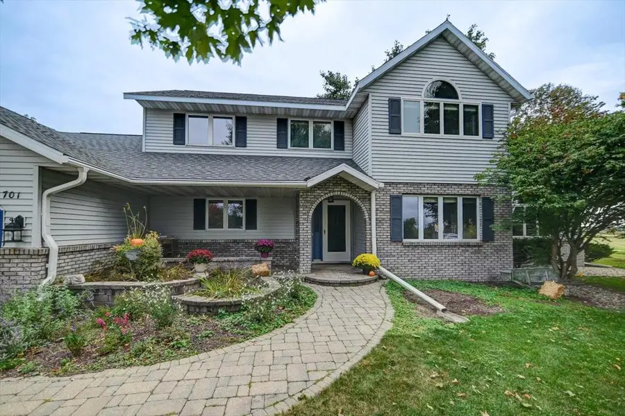 701 Holy Cross Way, Madison, WI 53704 - Image #3