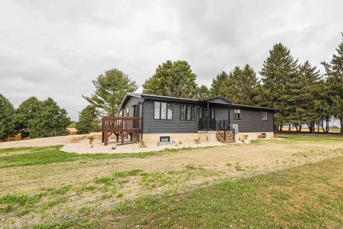 13638 Roller Coaster Road, Darlington, WI 53530 - Image #1