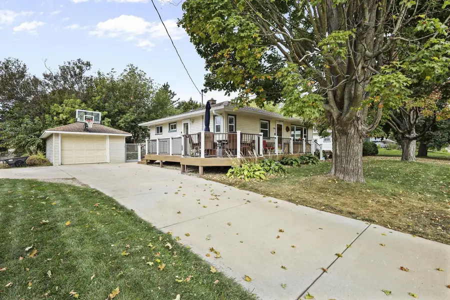 706 Powers Avenue, Madison, WI 53714 - Image #2