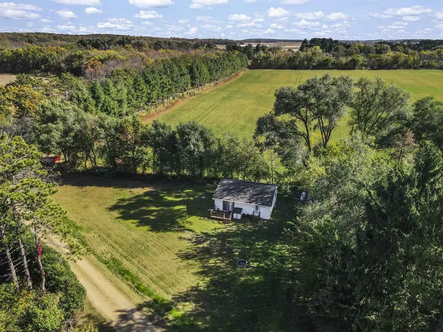 W1529 Ware Road, Albany, WI 53502 - Image #2