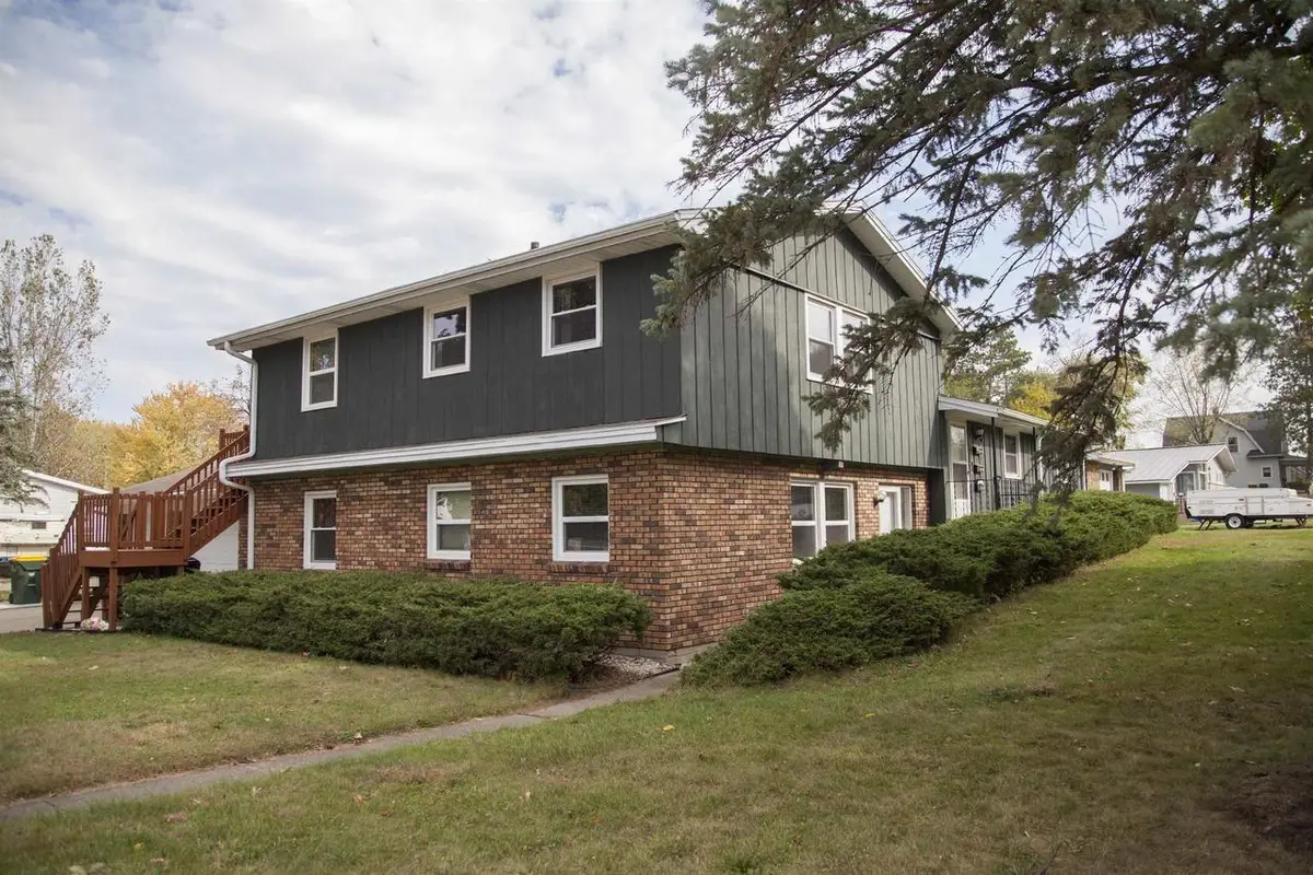 1019 3rd Street, Reedsburg, WI 53959 - Image #1