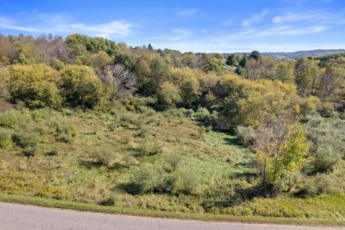 1141-1142 N Dutch Hollow Drive, Woodland, WI 53941 - #1