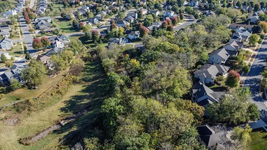 121 Autumnwood Circle, Mount Horeb, WI 53572 - #3