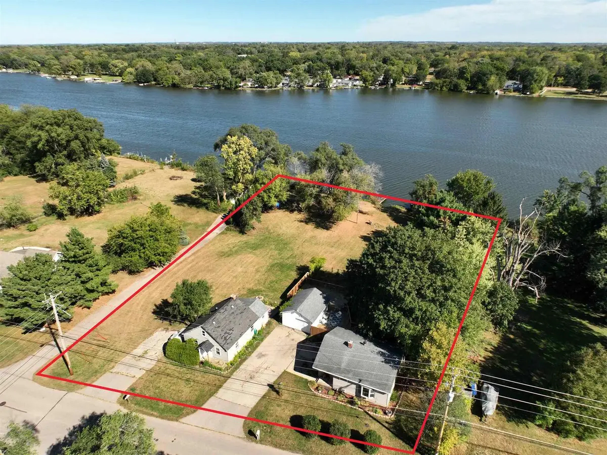 1971 S Shore Drive, Beloit, WI 53511 - #1
