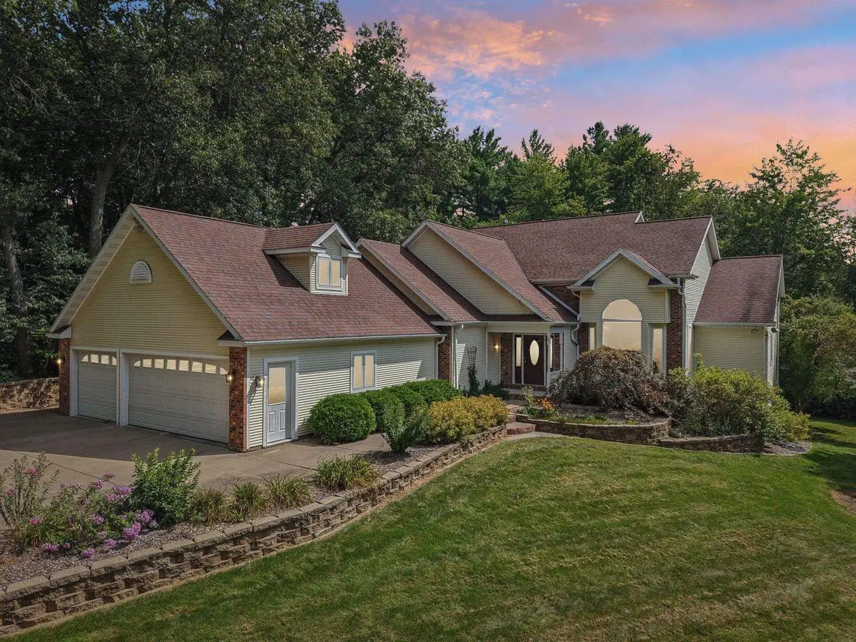 S2916A Fairway Drive, Reedsburg, WI 53959 - Image #1