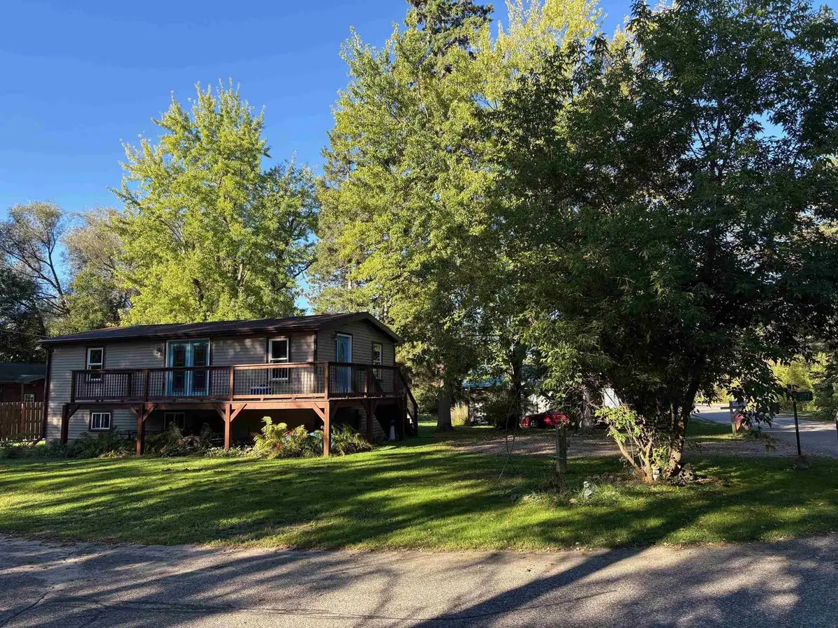 5177 Pioneer Street, Rhinelander, WI 54501 - Image #1