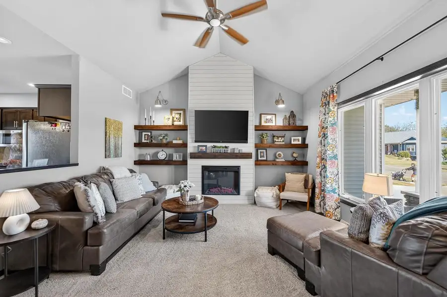 2917 Green Avenue, Blue Mounds, WI 53517 - Image #3