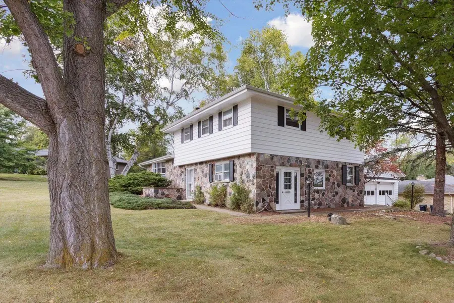 2504 Dartmouth Drive, Janesville, WI 53548 - Image #2