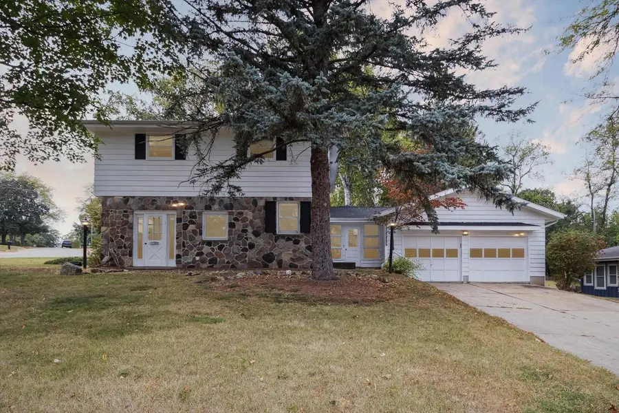 2504 Dartmouth Drive, Janesville, WI 53548 - Image #3