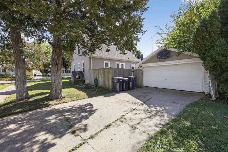 1230 S Washington Street, Janesville, WI 53546 - Image #2