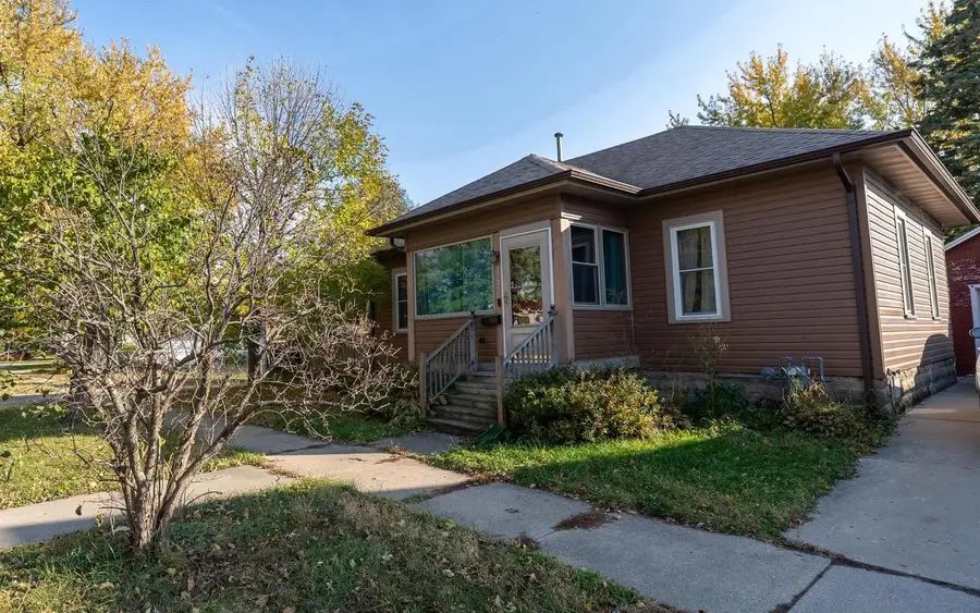 1515 Highland Avenue, Janesville, WI 53548 - Image #2