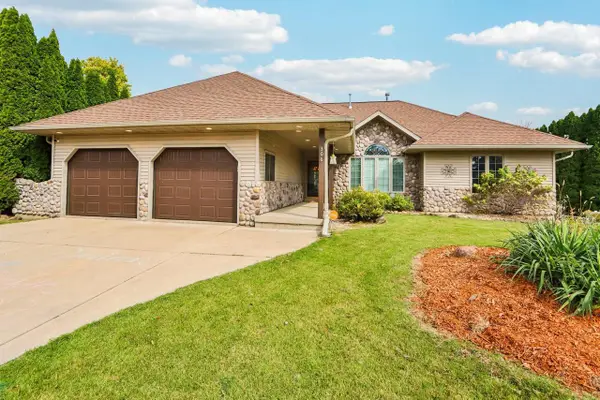 306 Hillside Circle, Johnson Creek, WI 53038