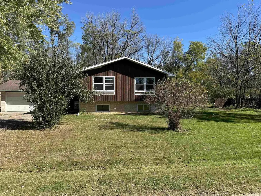 202 S Fandrich Street, Oxford, WI 53952 - Image #3