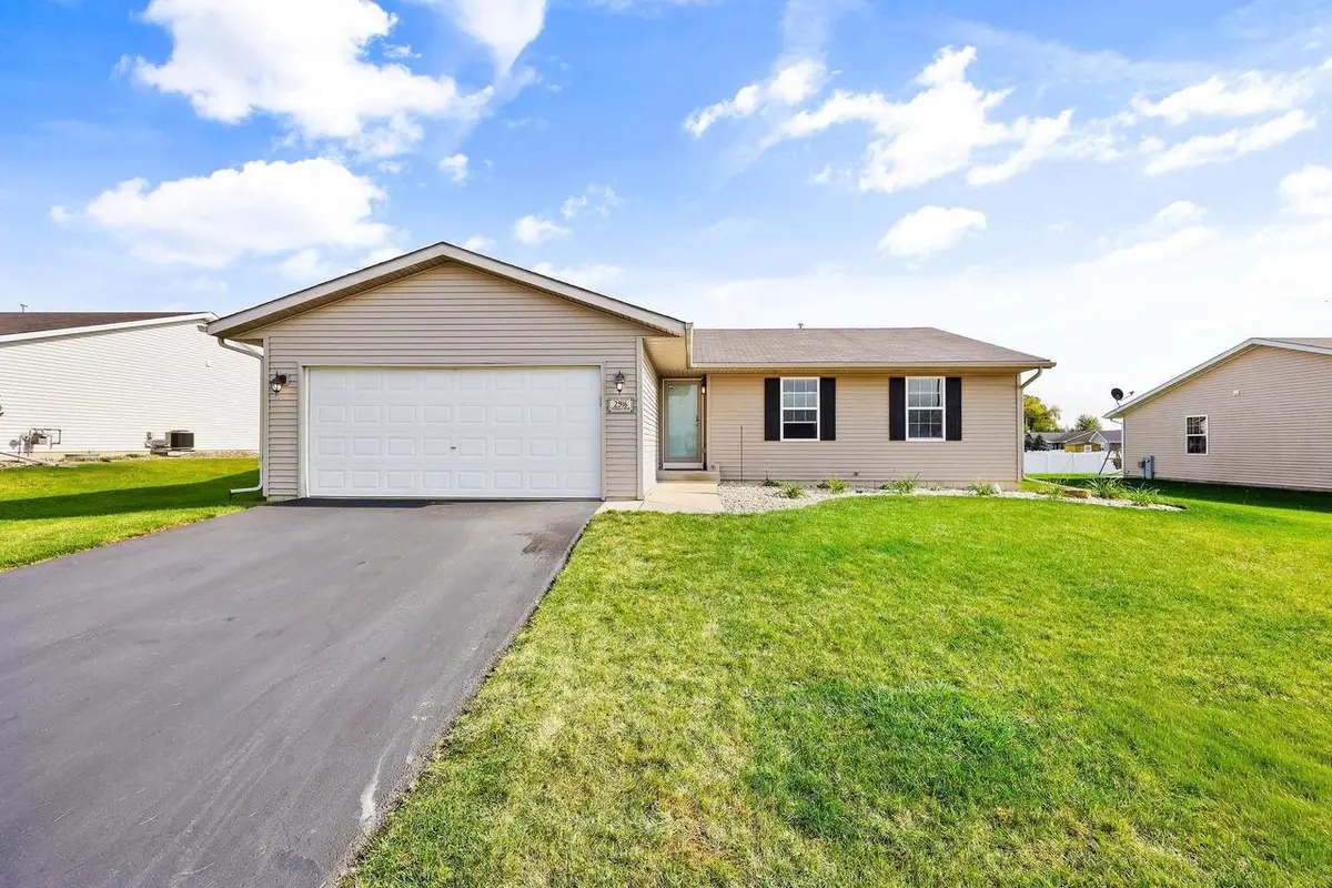2916 Emerald Drive, Janesville, WI 53546 - Image #1
