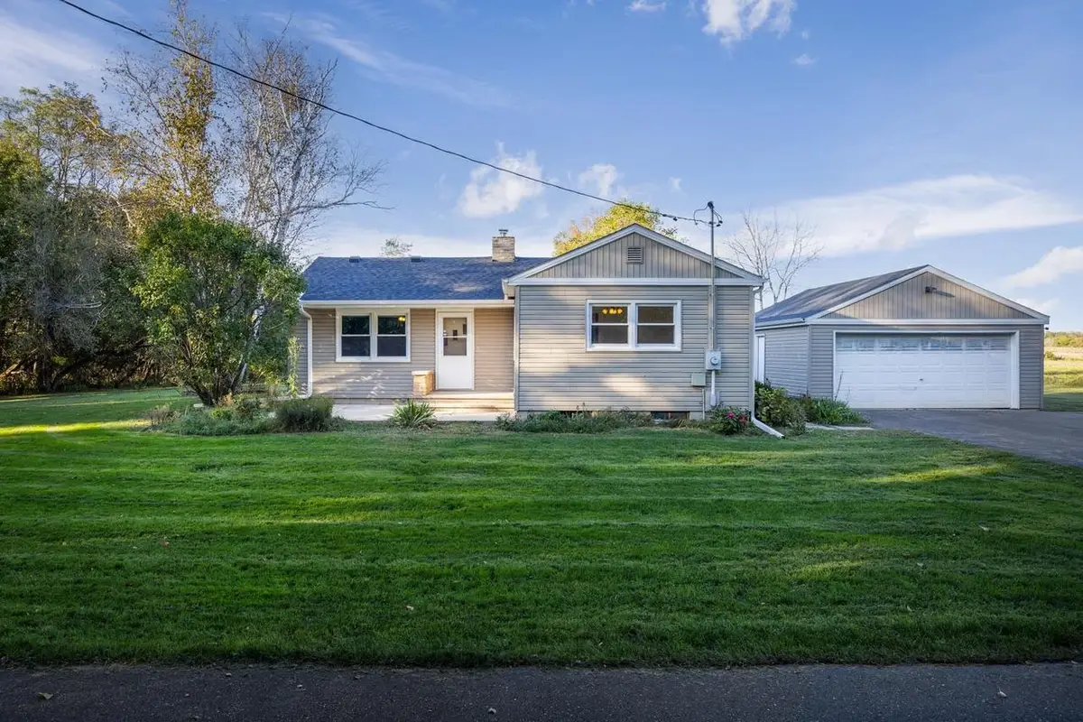 41 E Royal Vale, Edgerton, WI 53534 - Image #1