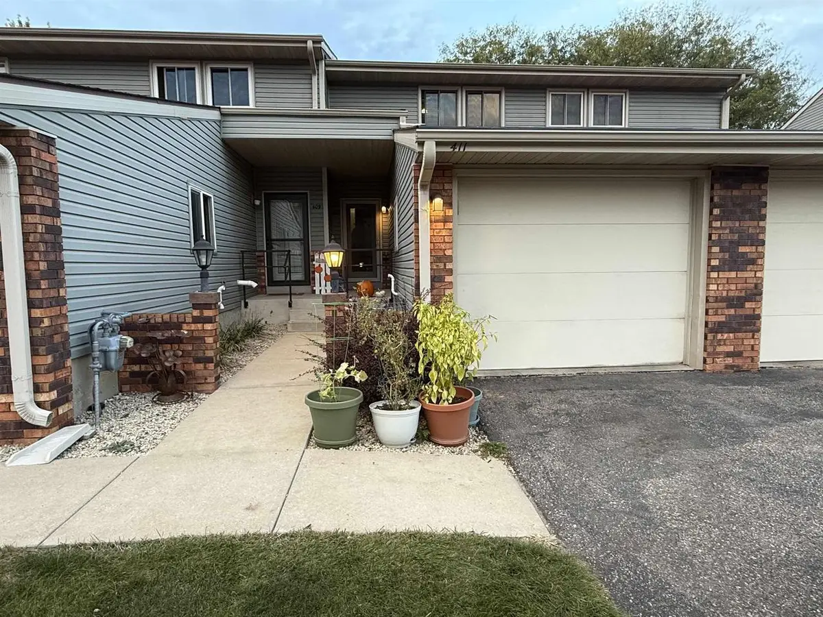 411 S Lexington Parkway, Deforest, WI 53532 - Image #1