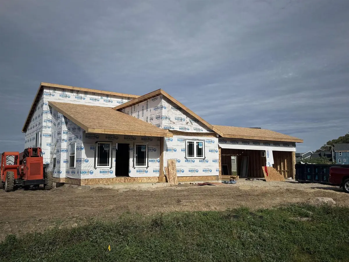 4044 Royal View Drive, Deforest, WI 53532 - Image #1