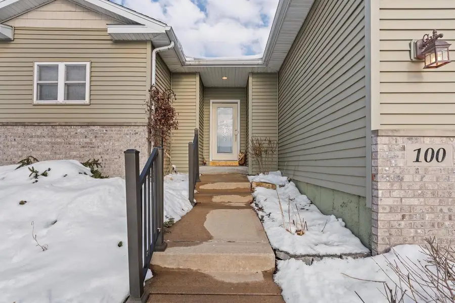 100 Jennifer Circle, Mount Horeb, WI 53572 - Image #2