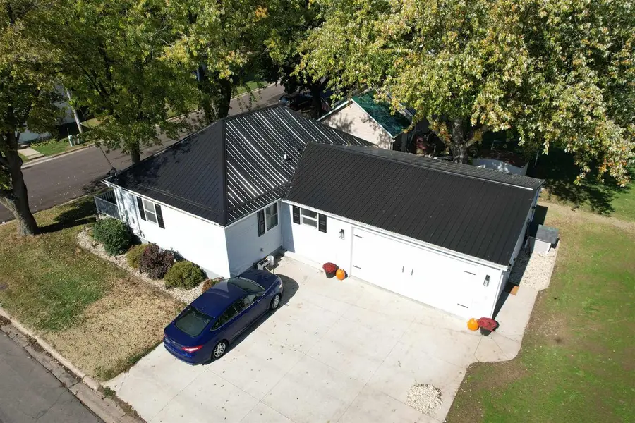 715 Sickle Street, Platteville, WI 53818 - Image #2