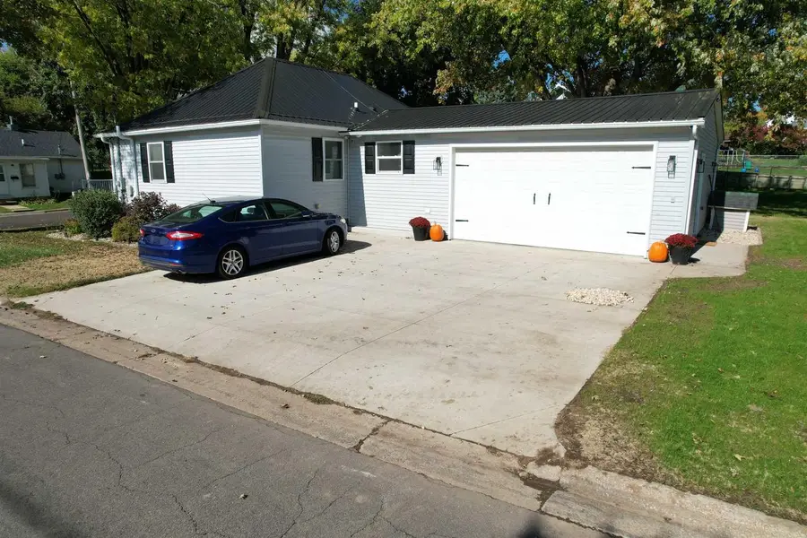 715 Sickle Street, Platteville, WI 53818 - Image #3