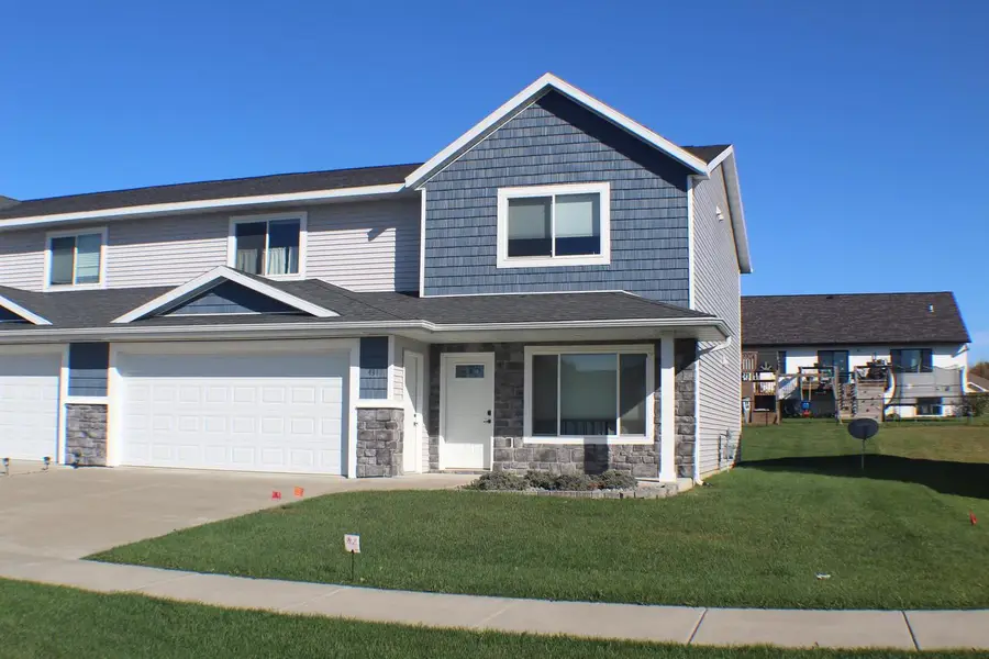 431 Nicholas Street, Tomah, WI 54660 - Image #2