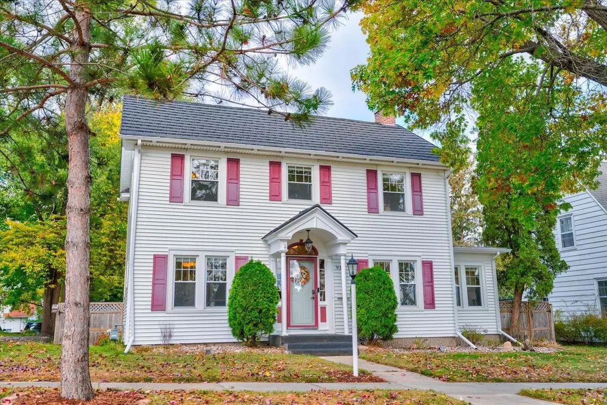 911 W Pleasant Street, Portage, WI 53901 - Image #1