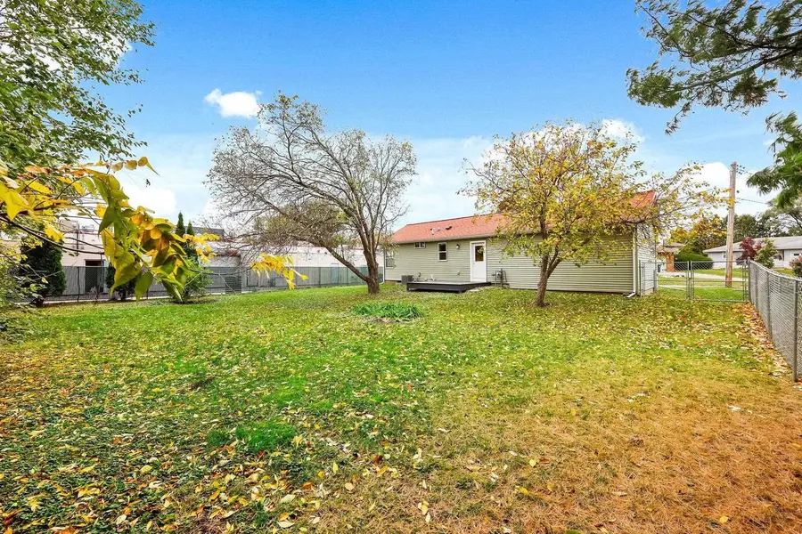 239 Tyler Circle, Madison, WI 53716 - Image #2