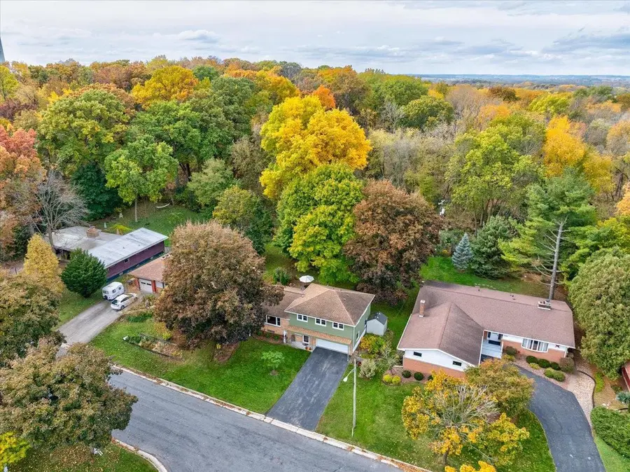 4230 Esch Lane, Madison, WI 53704 - Image #3