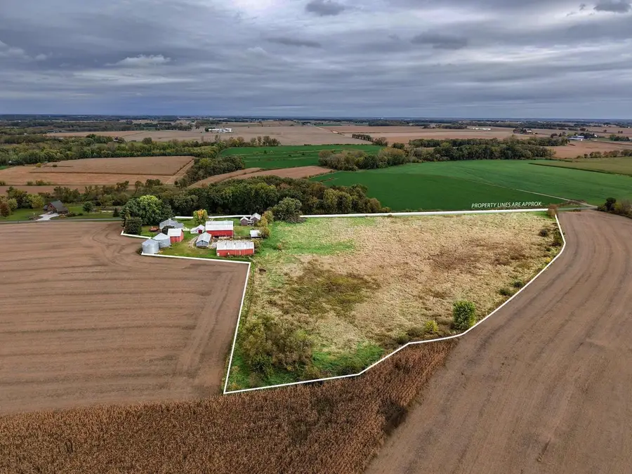 983 York Center Road, Marshall, WI 53559 - Image #2