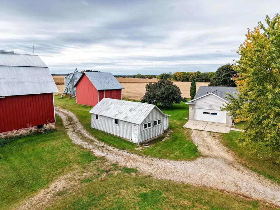 983 York Center Road, Marshall, WI 53559 - Image #3