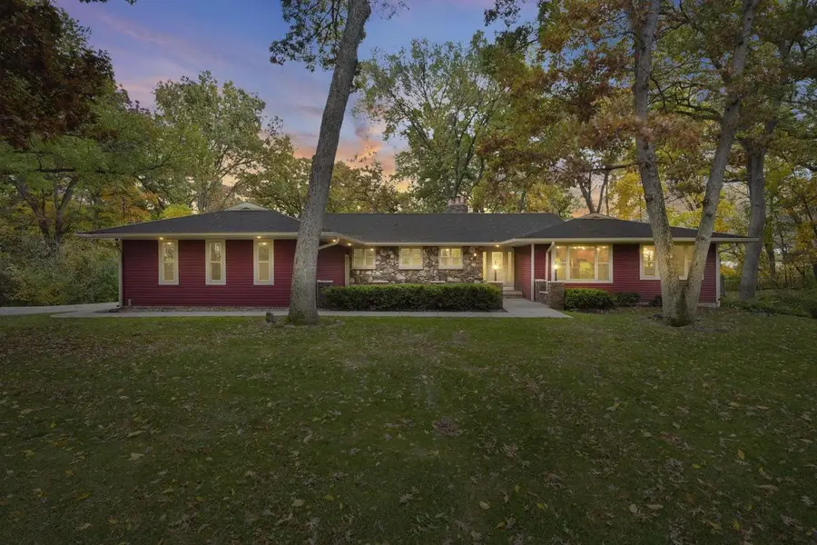 2945 Wyndwood Way, Sun Prairie, WI 53590 - Image #2