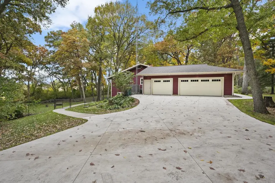2945 Wyndwood Way, Sun Prairie, WI 53590 - Image #3