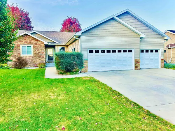 4433 Memorial Circle, Windsor, WI 53598