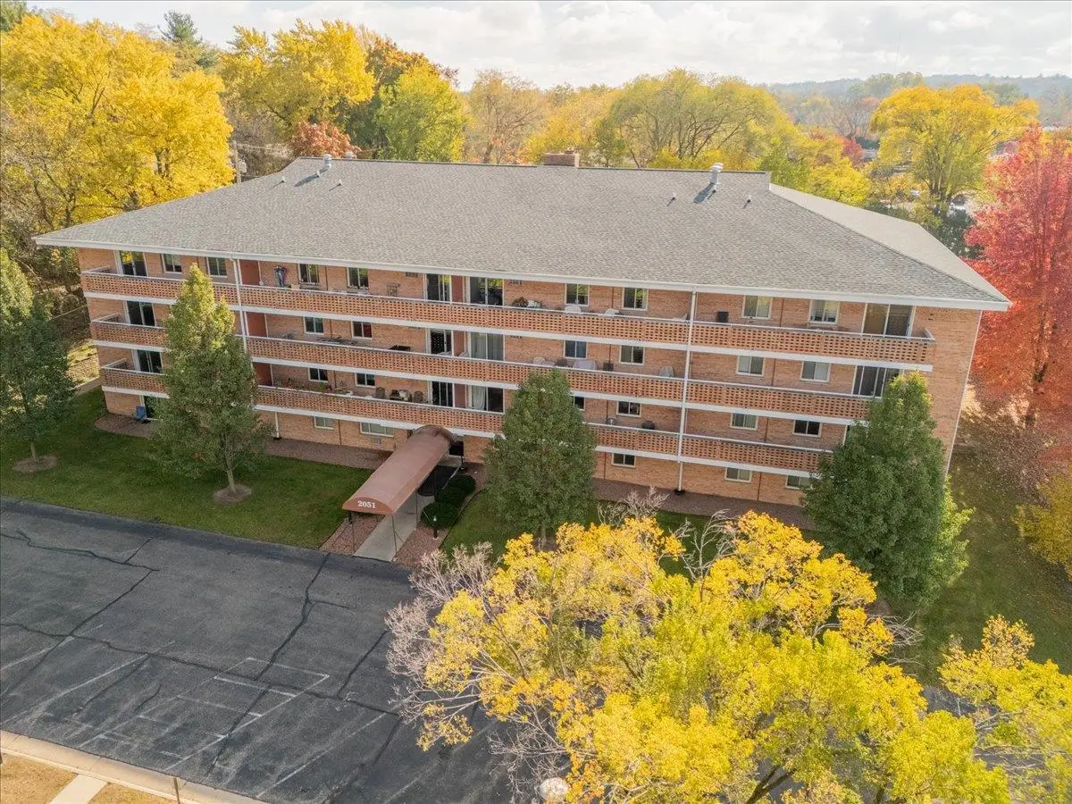 2051 Allen Boulevard #402, Middleton, WI 53562 - Image #1