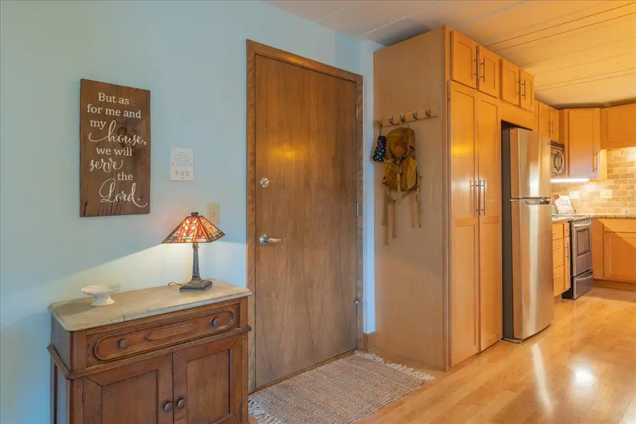 2051 Allen Boulevard #402, Middleton, WI 53562 - Image #3