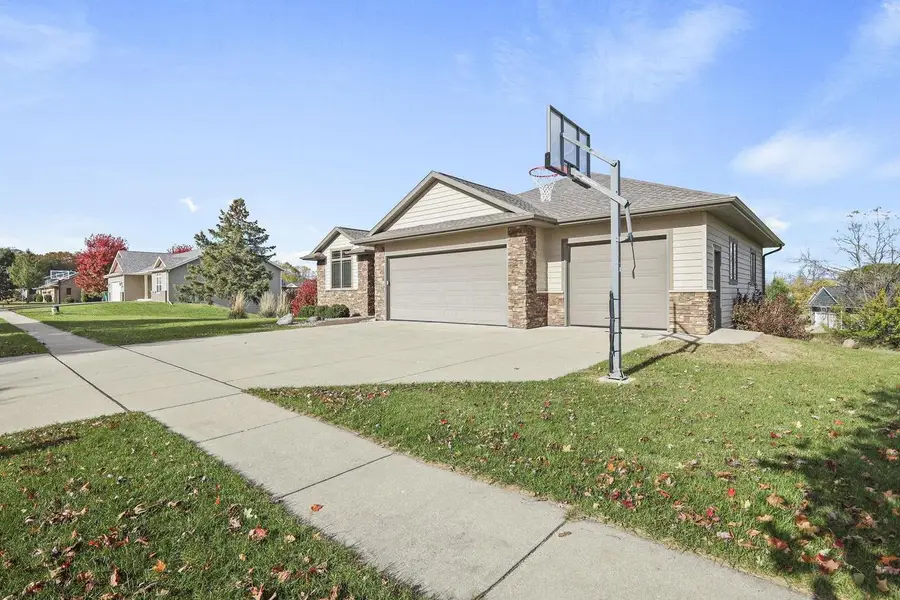 1154 Leslie Drive, Edgerton, WI 53534 - Image #2