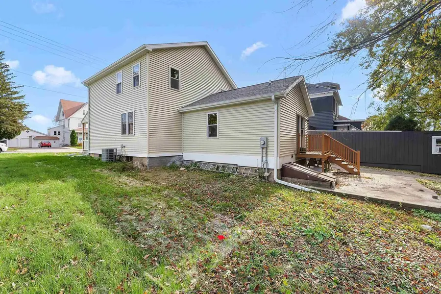 239 N Main Street, Juneau, WI 53039 - Image #3