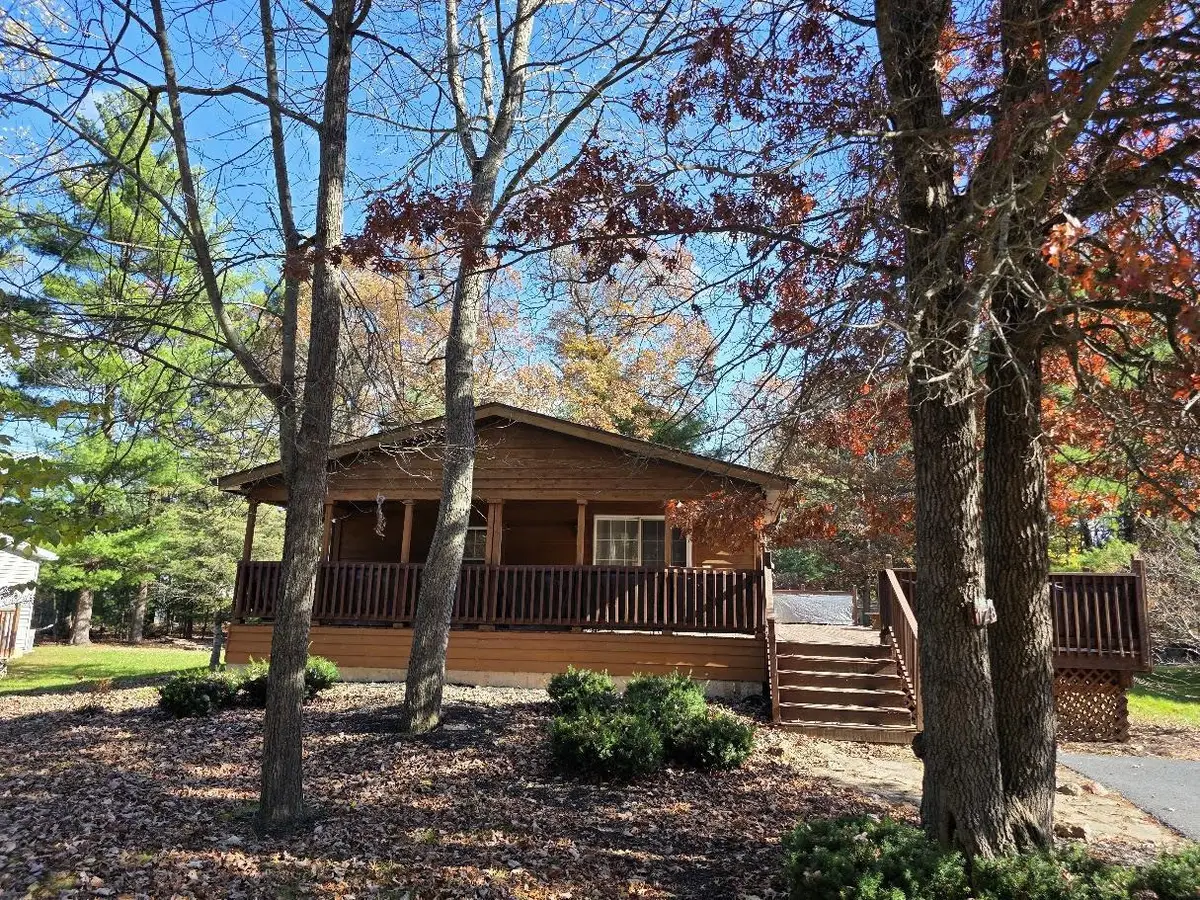 128 Lake Shore Drive, Wisconsin Dells, WI 53965 - Image #1