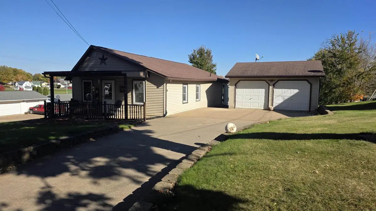 304 S Jackson Street, Lancaster, WI 53813 - Image #1