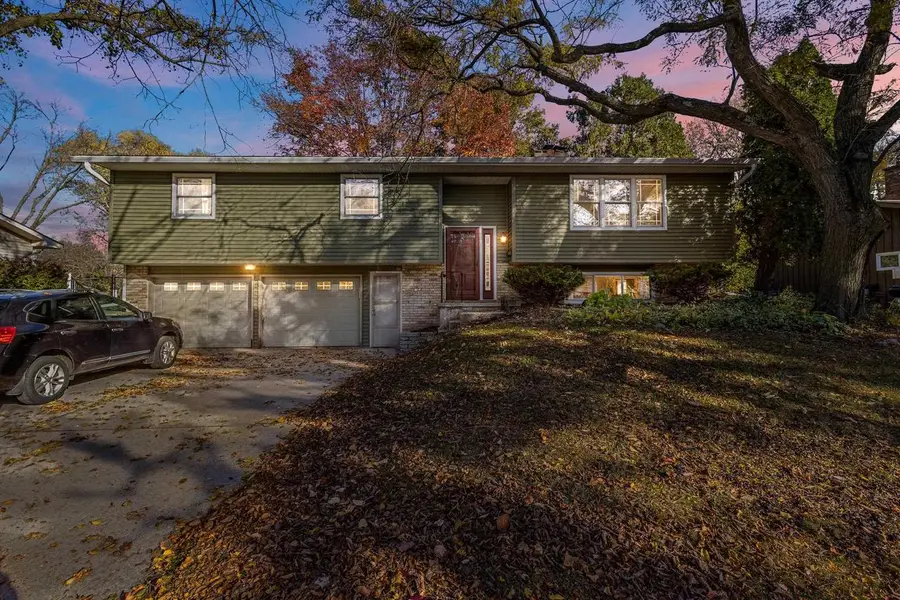 5 S YELLOWSTONE Drive, Madison, WI 53705 - Image #2