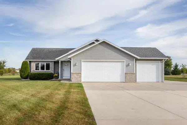 W2718 Fonda Lane, Belleville, WI 53508