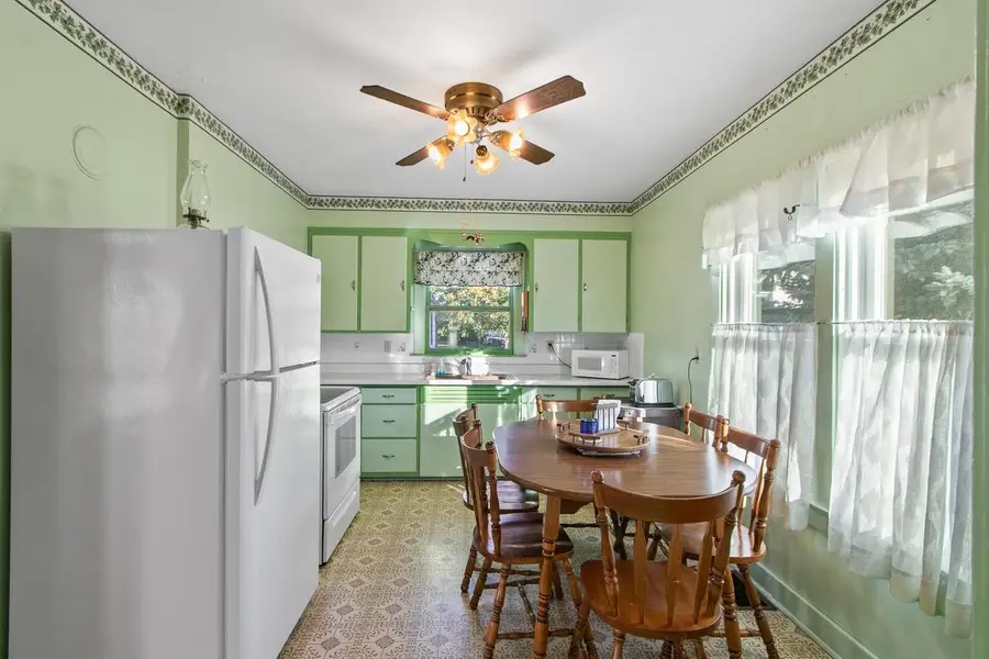 133 S Albert Avenue, Reedsburg, WI 53959 - Image #2