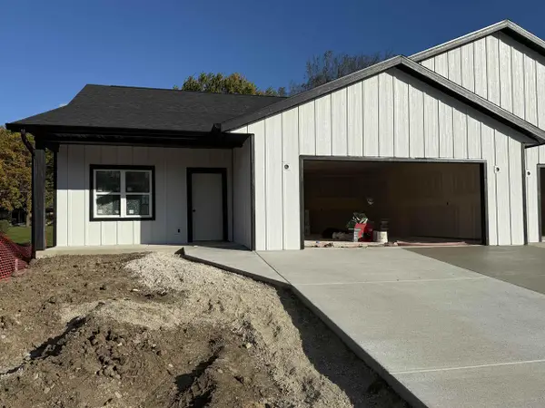 1222 Prairie Avenue, Janesville, WI 53545