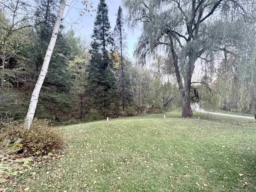 23561 Sandmire Hill Drive, Richland Center, WI 53581 - Image #2