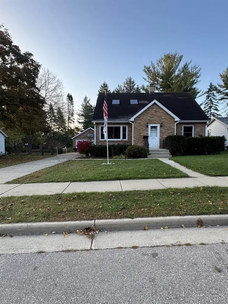 227 Windsor Street, Sun Prairie, WI 53590 - Image #2