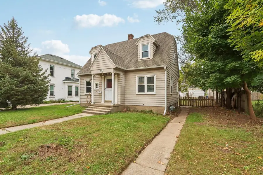 124 W Franklin Street, Portage, WI 53901 - Image #3