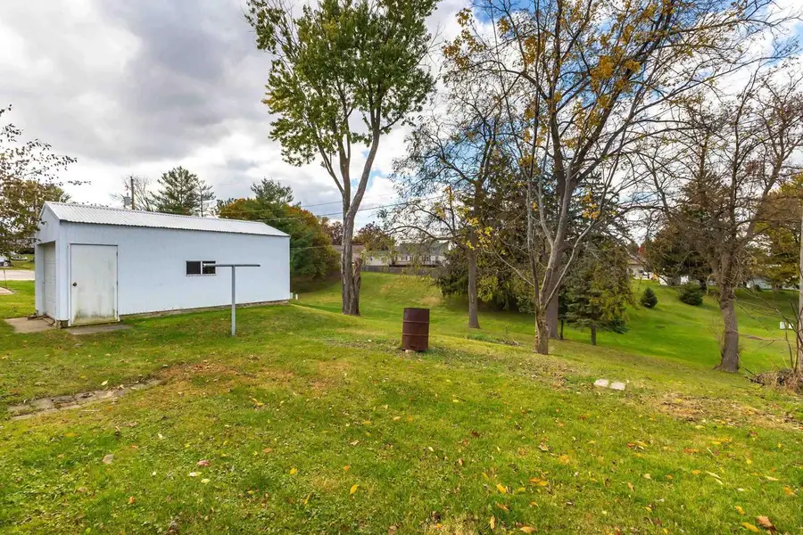 215 2nd Street, Dickeyville, WI 53808 - Image #2